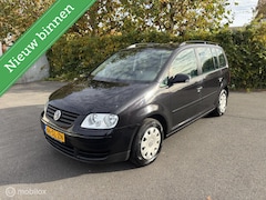 Volkswagen Touran - 1.6-16V FSI Business 2006