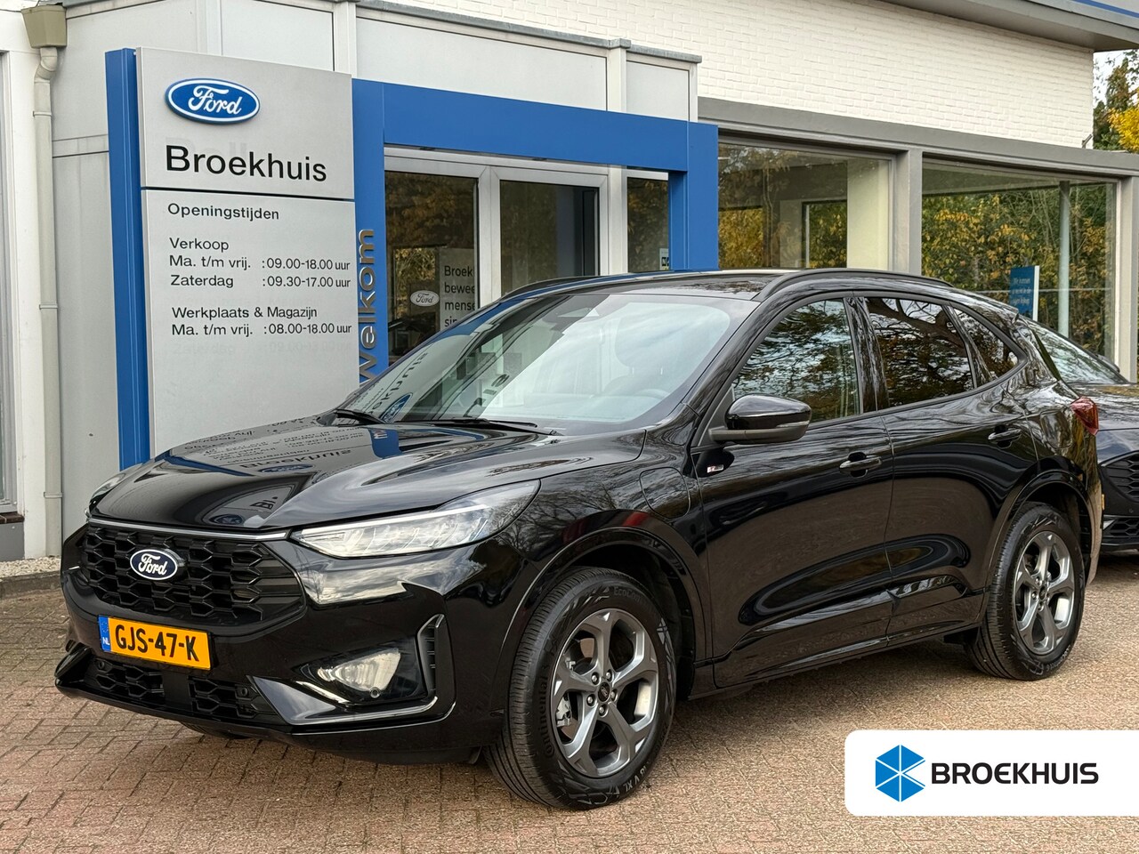 Ford Kuga - 2.5 PHEV ST-Line 243pk | Winterpack | Pano | 18" LM | Eletrisch wegklapbare trekhaak - AutoWereld.nl