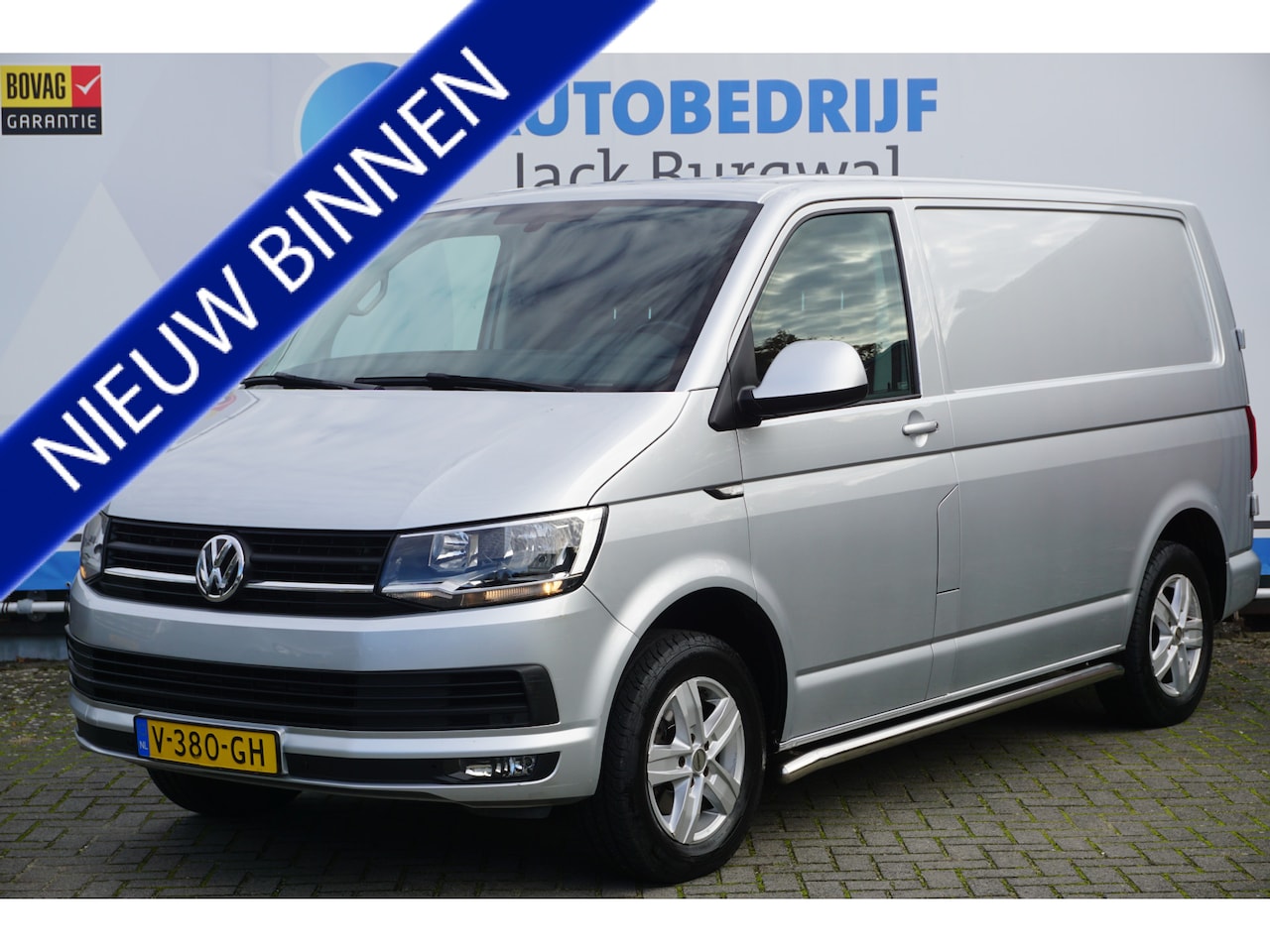 Volkswagen Transporter - 2.0 TDI DSG 150PK Highline Marge Bus | Trekhaak | Cruisecontr. | PDC *All in prijs* - AutoWereld.nl