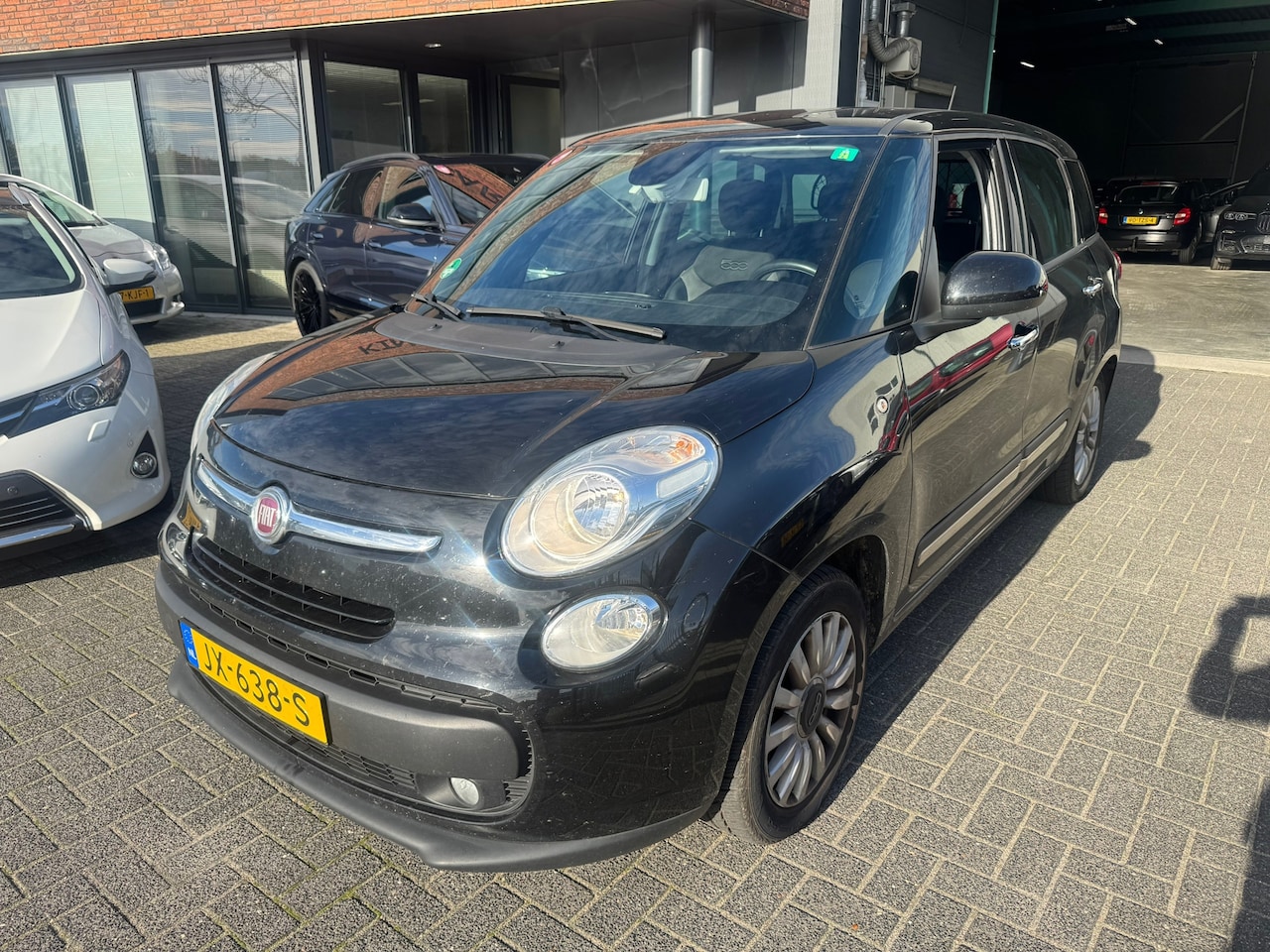 Fiat 500 L Living - 1.4 T-Jet Lounge 7PERS CAMERA CRUISE PDC LEDER ORIG NL NAP - AutoWereld.nl