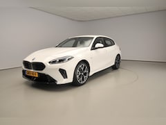 BMW 1-serie - 5-deurs 120 | NW. model | M-Sportpakket | LED | HUD | Elektr. zetels | Sportstoelen | Keyl