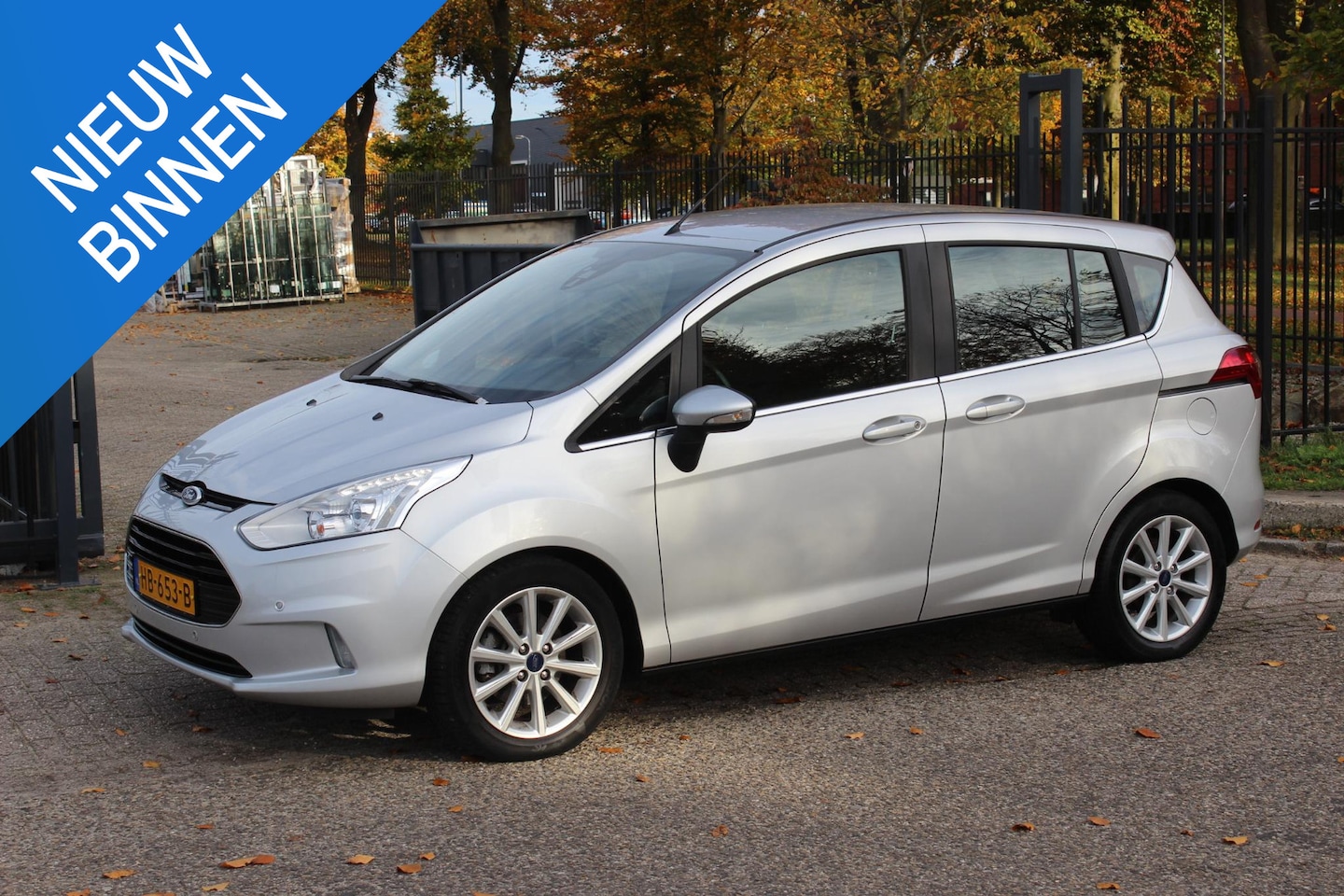 Ford B-Max - 1.0 EcoBoost Titanium 1.0 EcoBoost Titanium, camera, navigatie! - AutoWereld.nl
