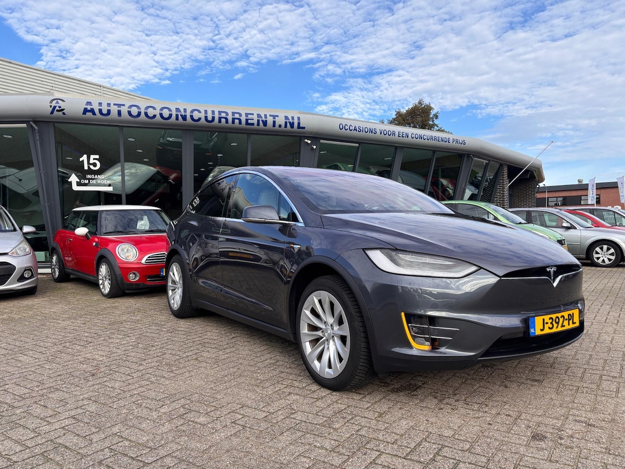 Tesla Model X - Long Range 7p. Autopilot, Bomvol, Inruil mogelijk - AutoWereld.nl