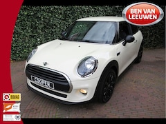 MINI Cooper - 1.5 One Salt F56 met Navi, BT, Apple Carplay, Park.ass en 17"