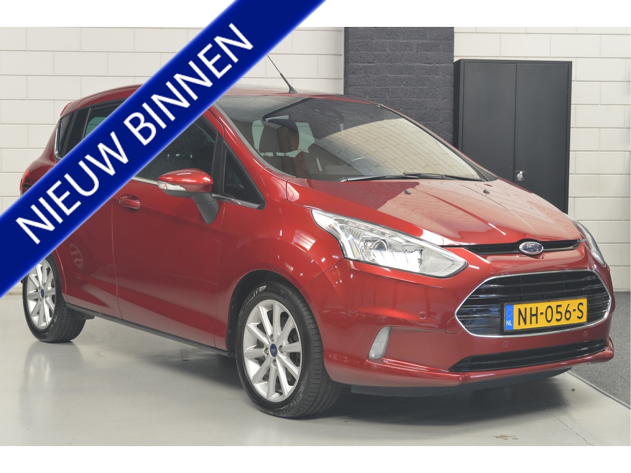 Ford B-Max - 1.0 EcoBoost Titanium // 92.000 km // NAVI // PANO // CLIMA // PDC V&A // CRUISE // STOELV - AutoWereld.nl