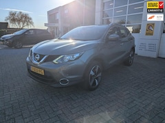 Nissan Qashqai - 1.6 N-Vision, trekhaak, panorama dak, camera