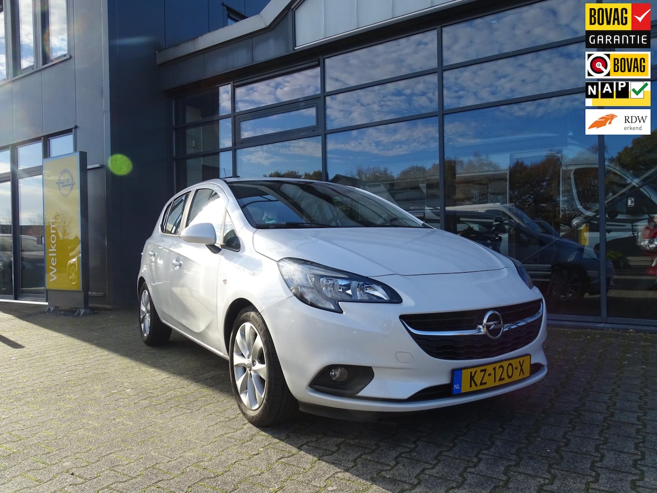 Opel Corsa - 5 drs 1.4 Edition plus. Airco, stuur en stoelverwarm. - AutoWereld.nl