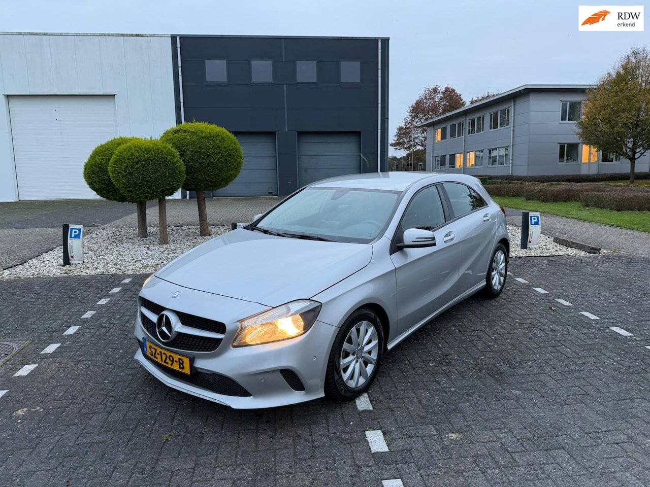 Mercedes-Benz A-klasse - 180 d BlueEFFICIENCY Ambition 2016 - AutoWereld.nl