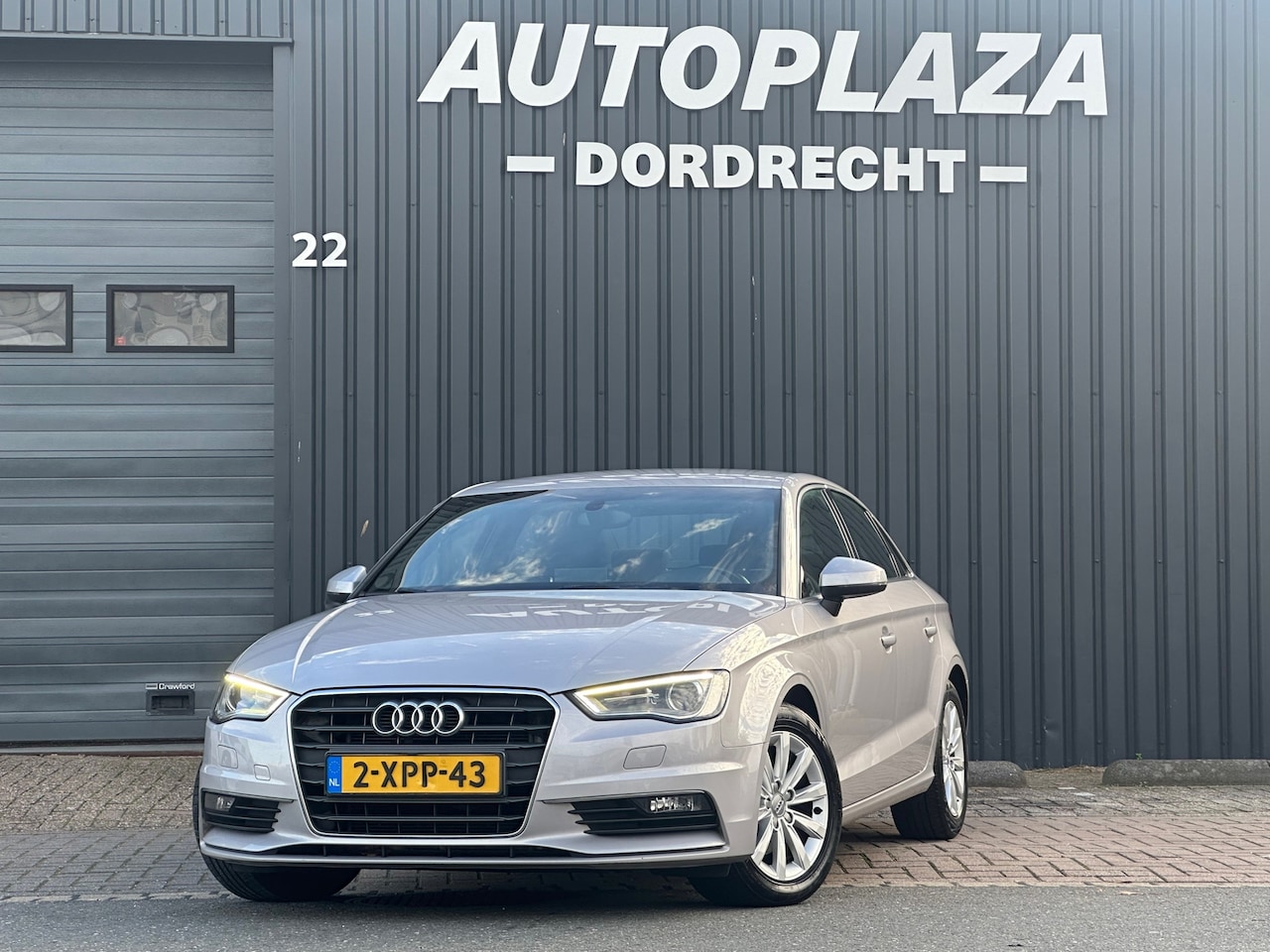 Audi A3 Limousine - 1.4 TFSI CoD Ambition Pro Line Plus 1.4 TFSI CoD Ambition Pro Line Plus - AutoWereld.nl