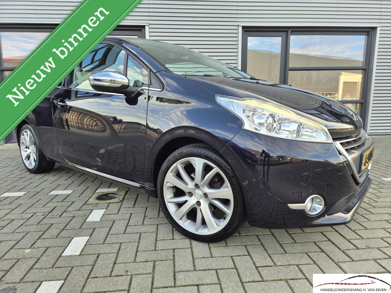 Peugeot 208 - 1.6 VTi Allure NAVI 17" PDC CRUISE - AutoWereld.nl