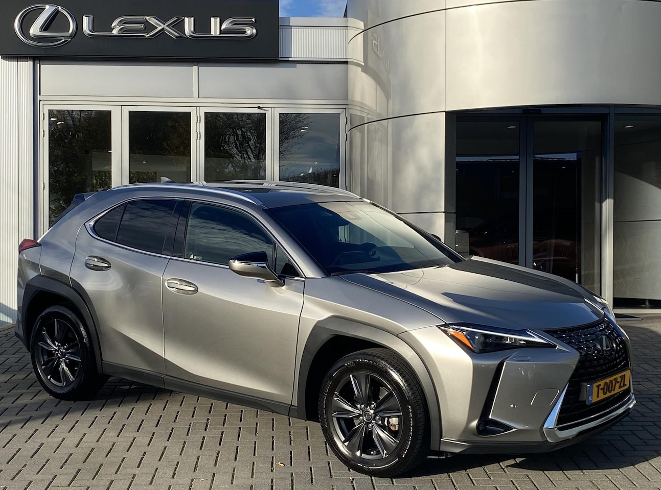 Lexus UX - 250h Urban Line 250h Urban Line - AutoWereld.nl
