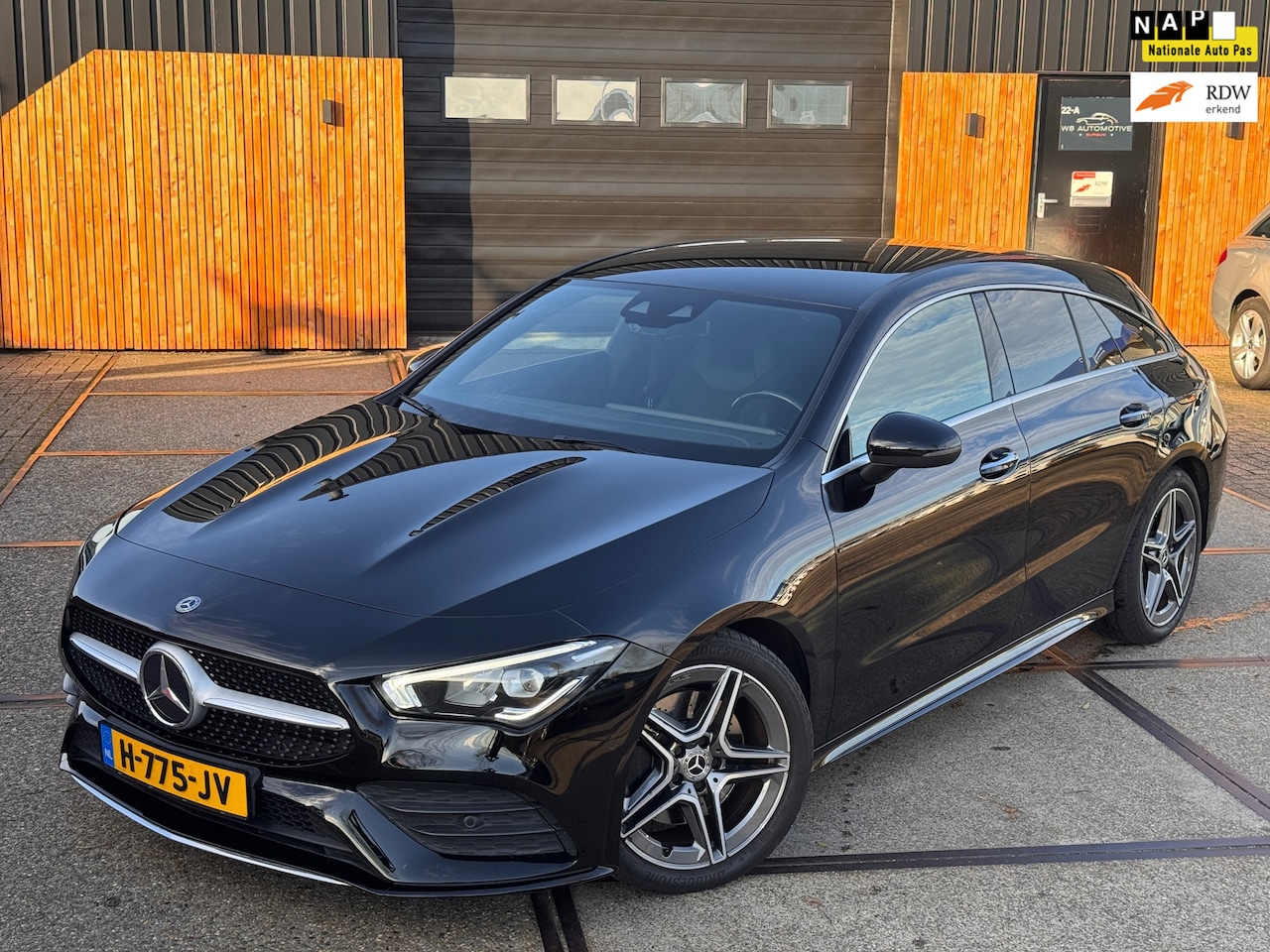 Mercedes-Benz CLA-klasse Shooting Brake - 200 AMG Trekhaak Sfeerverl. Camera - AutoWereld.nl