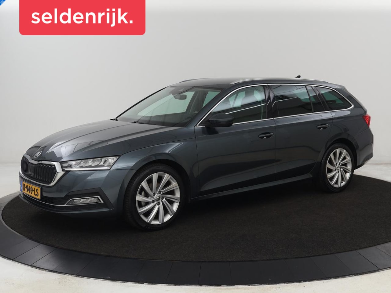 Skoda Octavia - 1.0 TSI Business Edition | Carplay | Navigatie | Chroom Pakket | Parkeerhulp | Full LED | - AutoWereld.nl