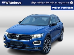Volkswagen T-Roc - 1.5 TSI 150PK DSG R-Line / Afneembare Trekhaak / Achteruitrijcamera / Stoelverwarming / Di