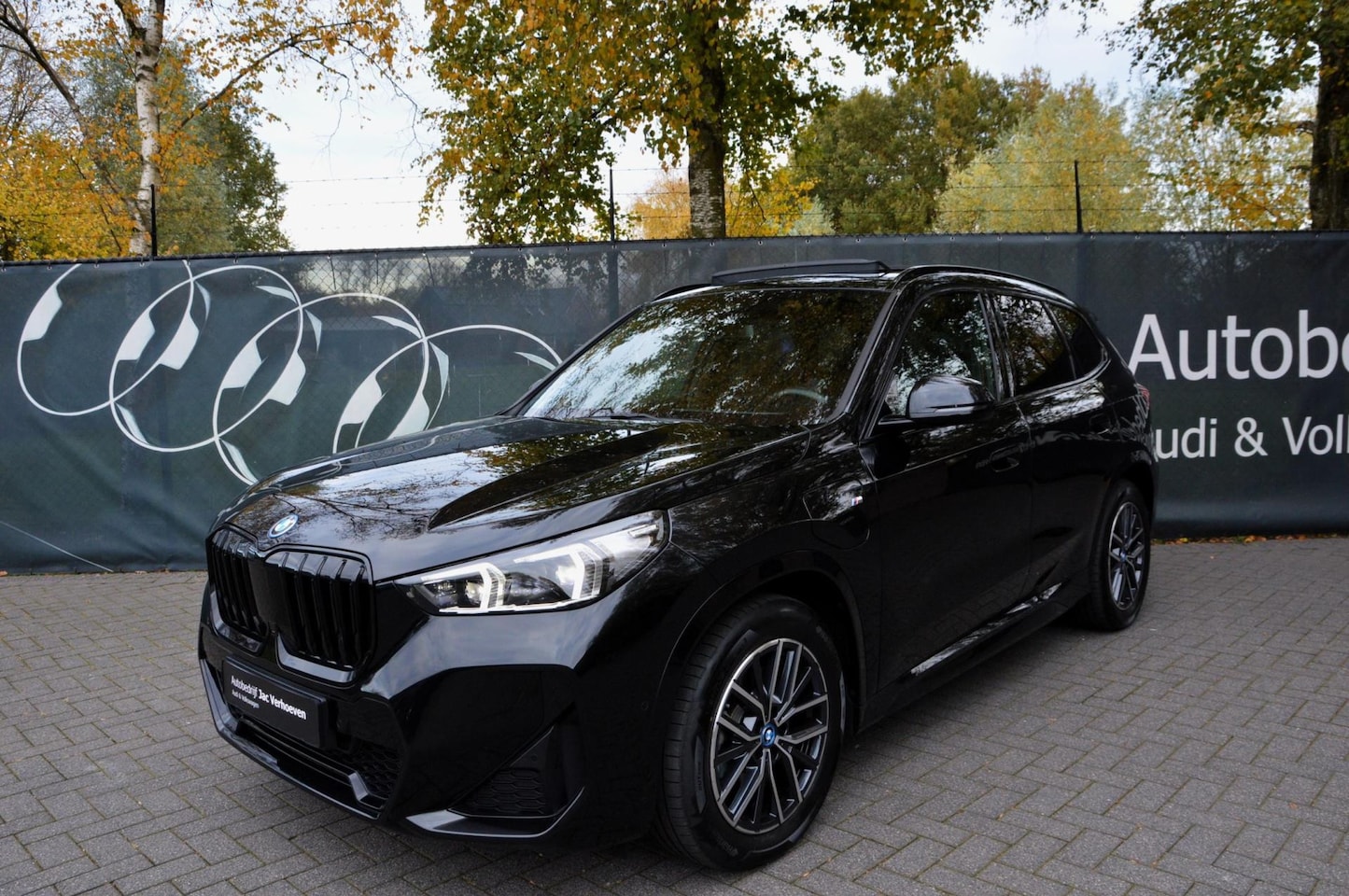 BMW X1 - XDrive 25e 220pk|M-Sport|Panoramadak|Black Optik|Automaat| - AutoWereld.nl