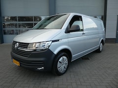 Volkswagen Transporter - 2.0 TDI 150 pk L2H1 lang airco navigatie trekhaak