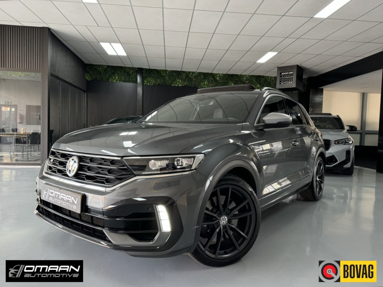 Volkswagen T-Roc - R 2.0 TSI 301PK 4Motion PANO LEER KEYLESS BEATS - AutoWereld.nl