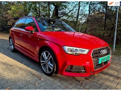 Audi A3 Sportback - 35 TFSI S Line . Panoramadak . Matrix . 54000 km