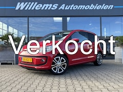 Volkswagen Up! - 1.0 high up BlueMotion Panodak, Cruise Control & Stoelverwarming Supergave auto