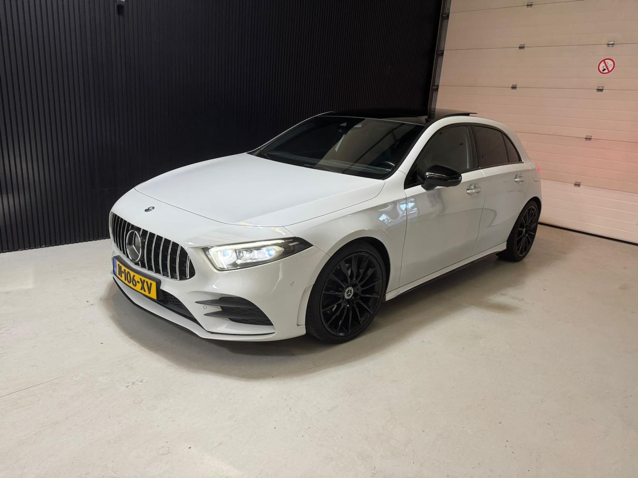 Mercedes-Benz A-klasse - 220 d Premium Plus panoramadak bomvol - AutoWereld.nl