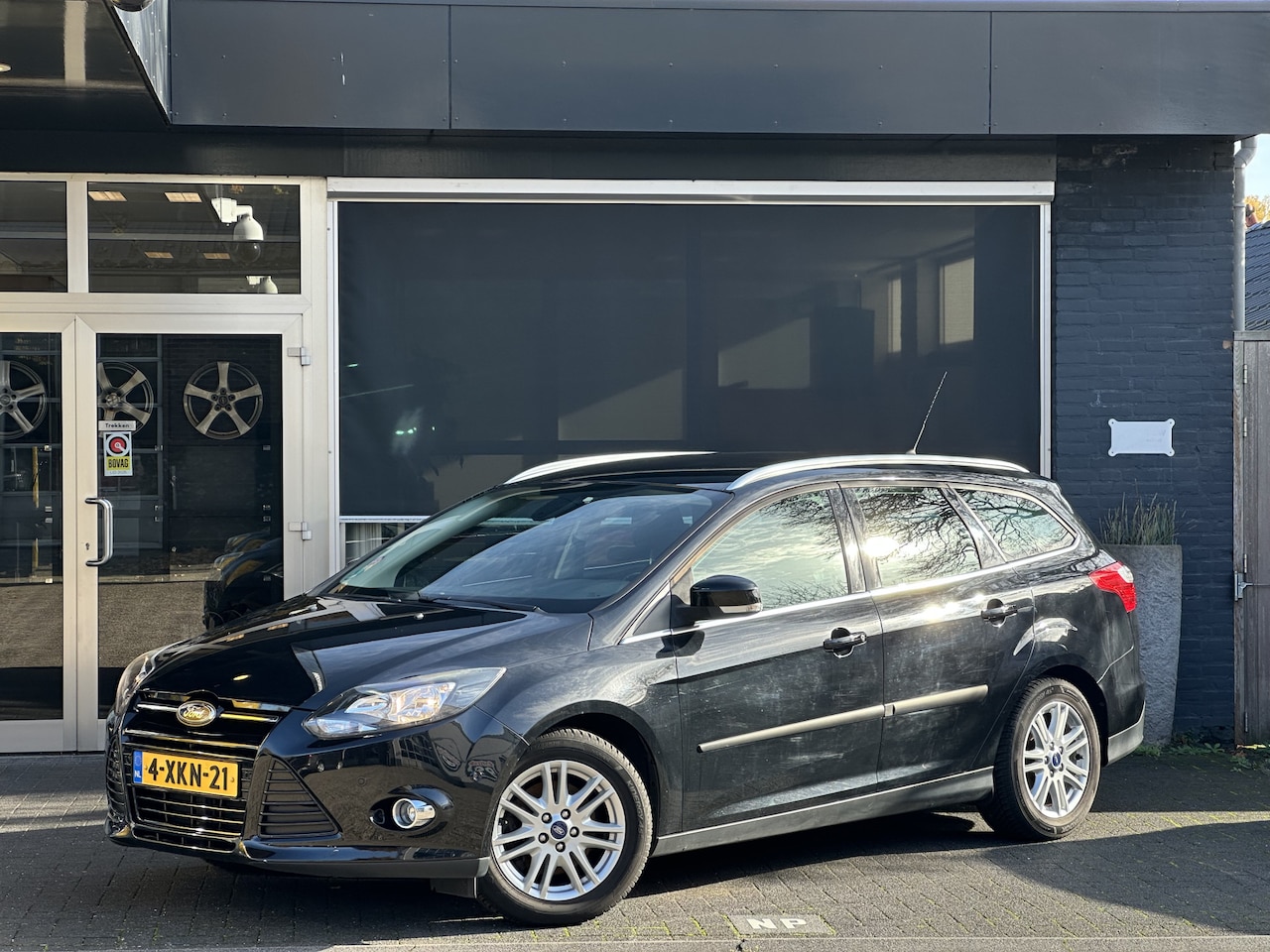 Ford Focus Wagon - 1.6 EcoBoost Edition Plus CRUISE / CLIMA / NAVI / NIEUWE MOTOR! - AutoWereld.nl