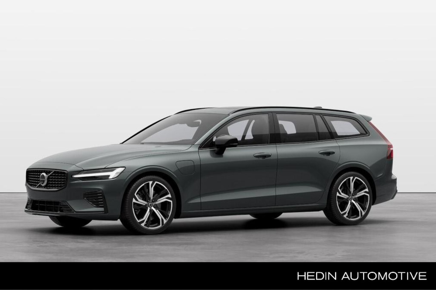 Volvo V60 - T8 Plug-in hybrid AWD Plus Perform. Ed. Dark 455PK | €5.000,- Prijsvoordeel - AutoWereld.nl
