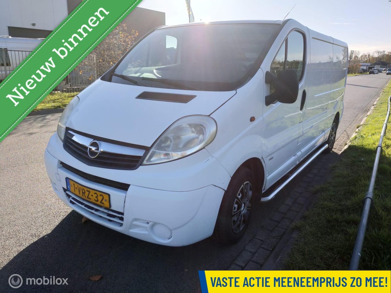 Opel Vivaro - 2.0 CDTI L2H1 AIRCO MOTORSCHADE !!! - AutoWereld.nl