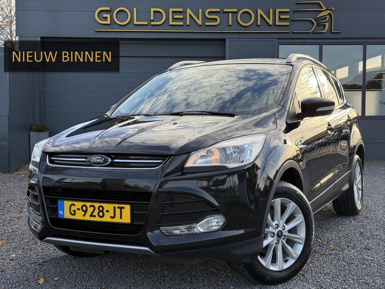 Ford Kuga - 1.5 Titanium Styling Pack 1e Eigenaar,Trekhaak,Halfleder,Clima,Cruise,Stoelverwarming,Pdc, - AutoWereld.nl