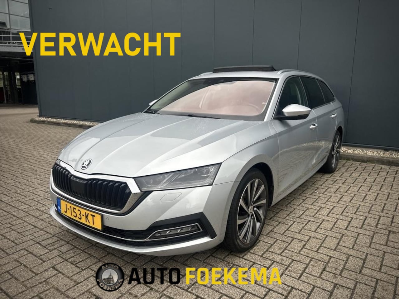 Skoda Octavia Combi - 1.5 TSI First Edition Pano Virtual cockpit LED - AutoWereld.nl