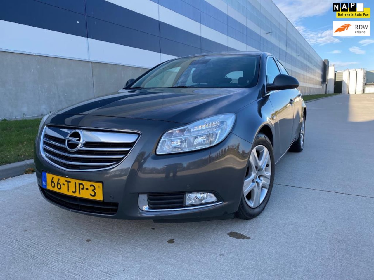 Opel Insignia - 1.4 Turbo EcoFLEX Business Edition 1.4 Turbo EcoFLEX Business Edition - AutoWereld.nl