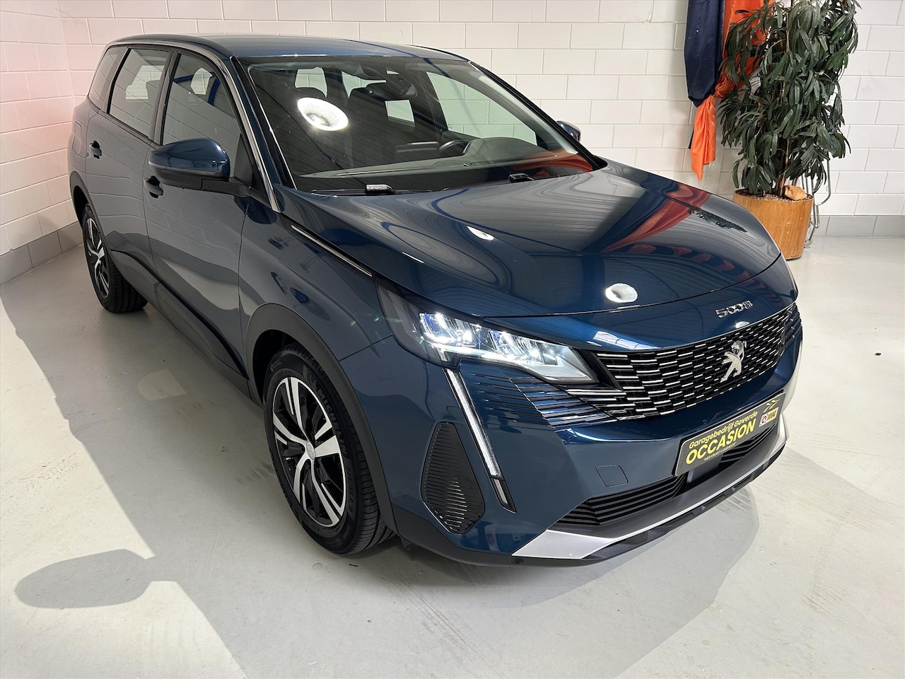 Peugeot 5008 - 1.2T 130pk Facelift, 7 persoons, Led, Carplay - AutoWereld.nl