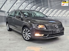 Volkswagen Passat Variant - 1.4 TSI Highline BlueMotion half leer