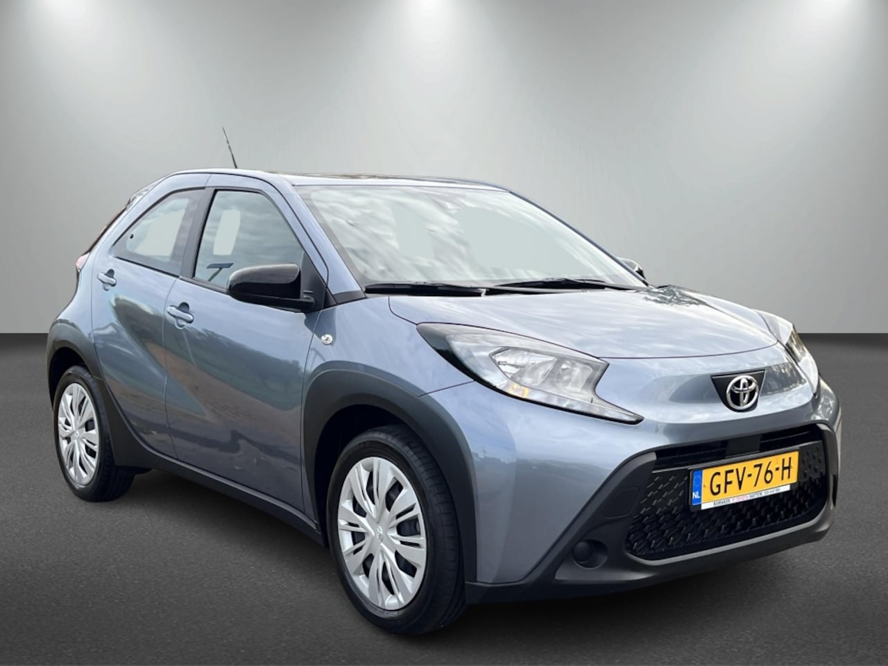 Toyota Aygo X - 1.0 VVT-i MT play 1.0 VVT-i MT Play - AutoWereld.nl