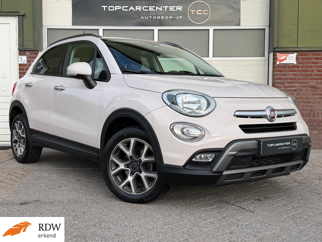 Fiat 500 X - 1.4 Turbo MultiAir Lounge/AIRCO/KEYLESS/PARKS/APK - AutoWereld.nl