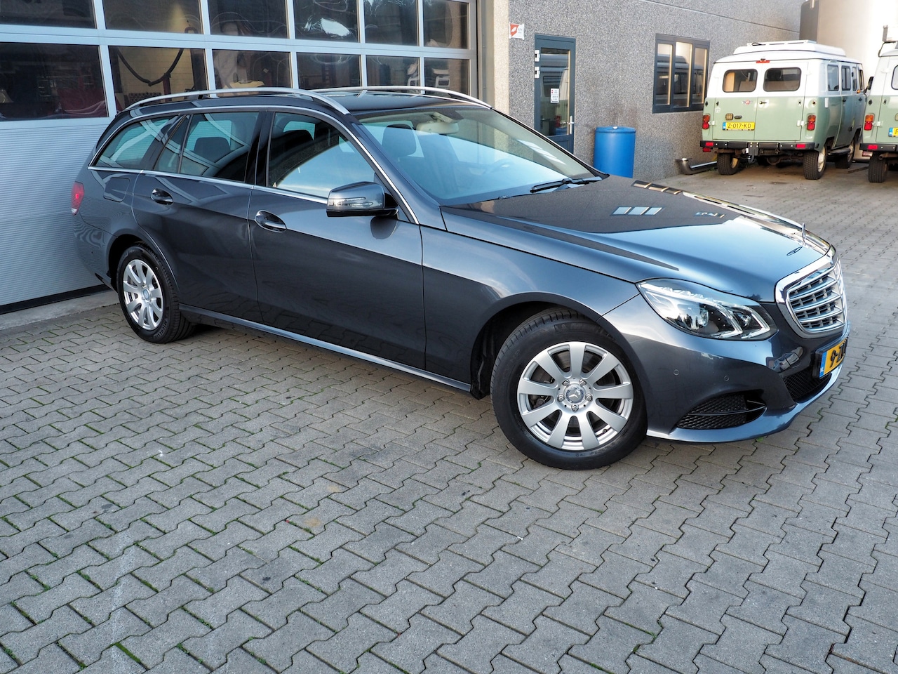 Mercedes-Benz E-klasse Estate - 250 Ambition CLIMA CRUISE NAVI PARKEER S. - AutoWereld.nl