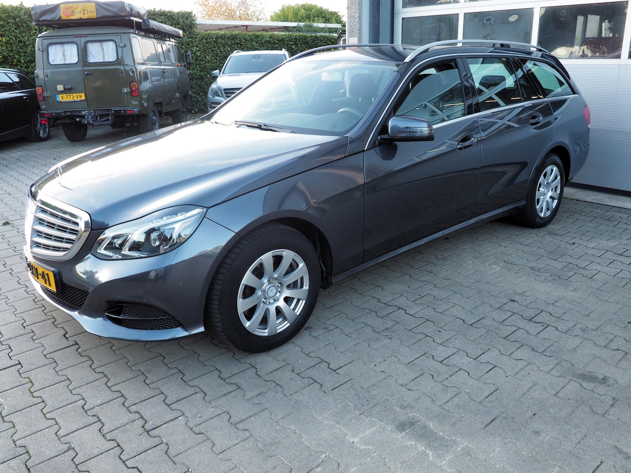 Mercedes-Benz E-klasse Estate - 250 Ambition CLIMA CRUISE NAVI PARKEER S
