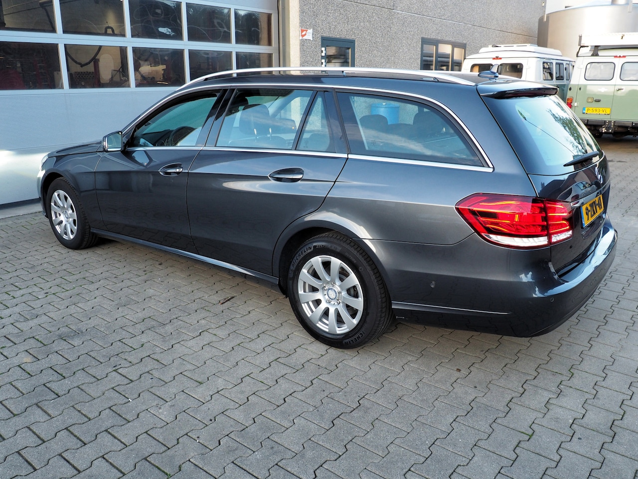 Mercedes-Benz E-klasse Estate - 250 Ambition CLIMA CRUISE NAVI PARKEER S