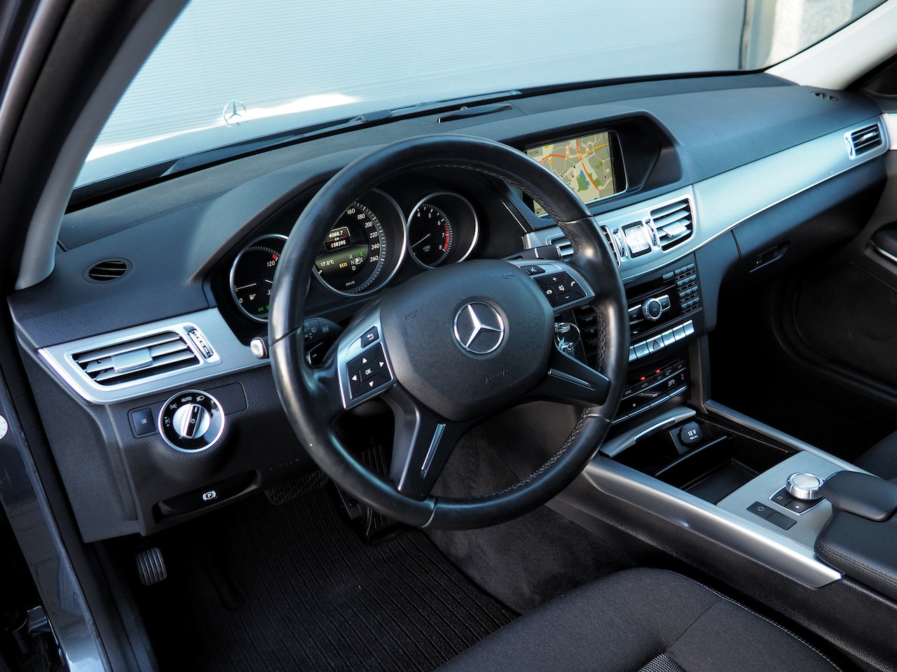 Mercedes-Benz E-klasse Estate - 250 Ambition CLIMA CRUISE NAVI PARKEER S.