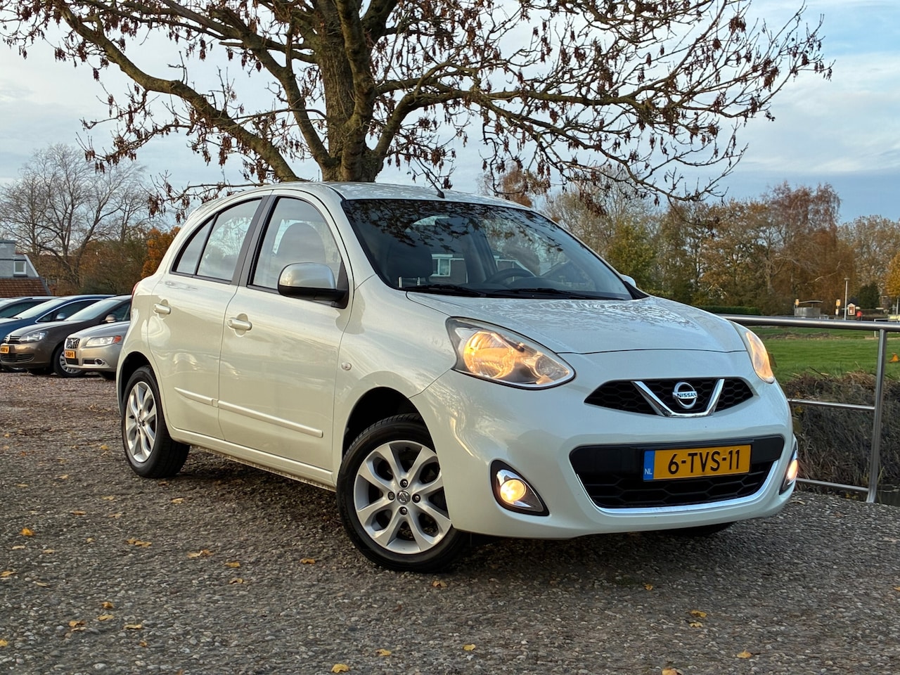Nissan Micra - 1.2 Acenta | Metallic wit | Airco + Cruise nu €4.975,-!! - AutoWereld.nl