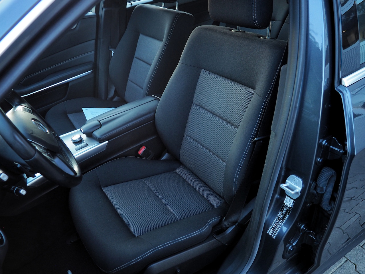 Mercedes-Benz E-klasse Estate - 250 Ambition CLIMA CRUISE NAVI PARKEER S.