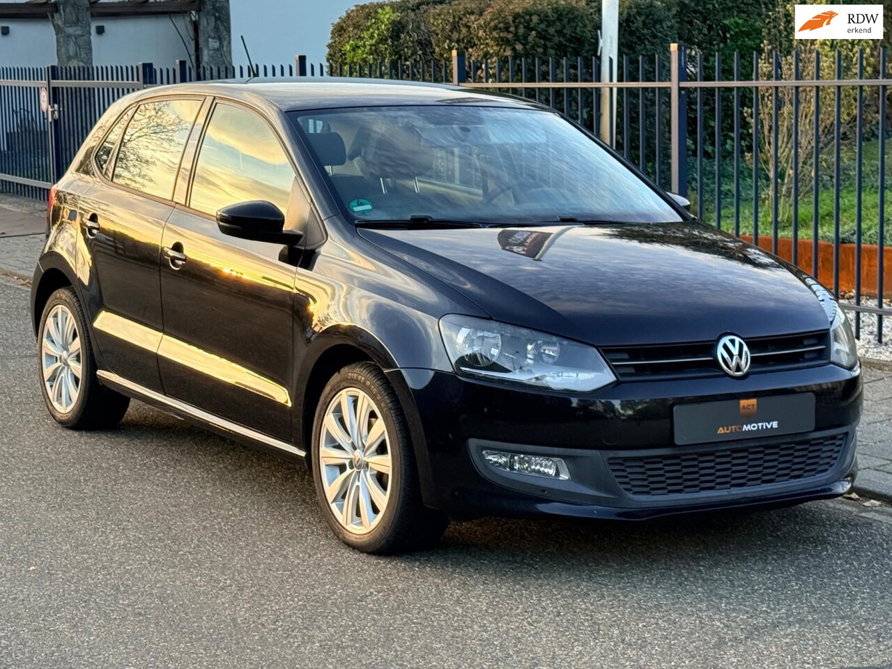 Volkswagen Polo - 1.4-16V Highline 1.4-16V Highline - AutoWereld.nl