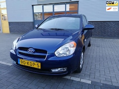 Hyundai Accent - 1.4i Dynamic