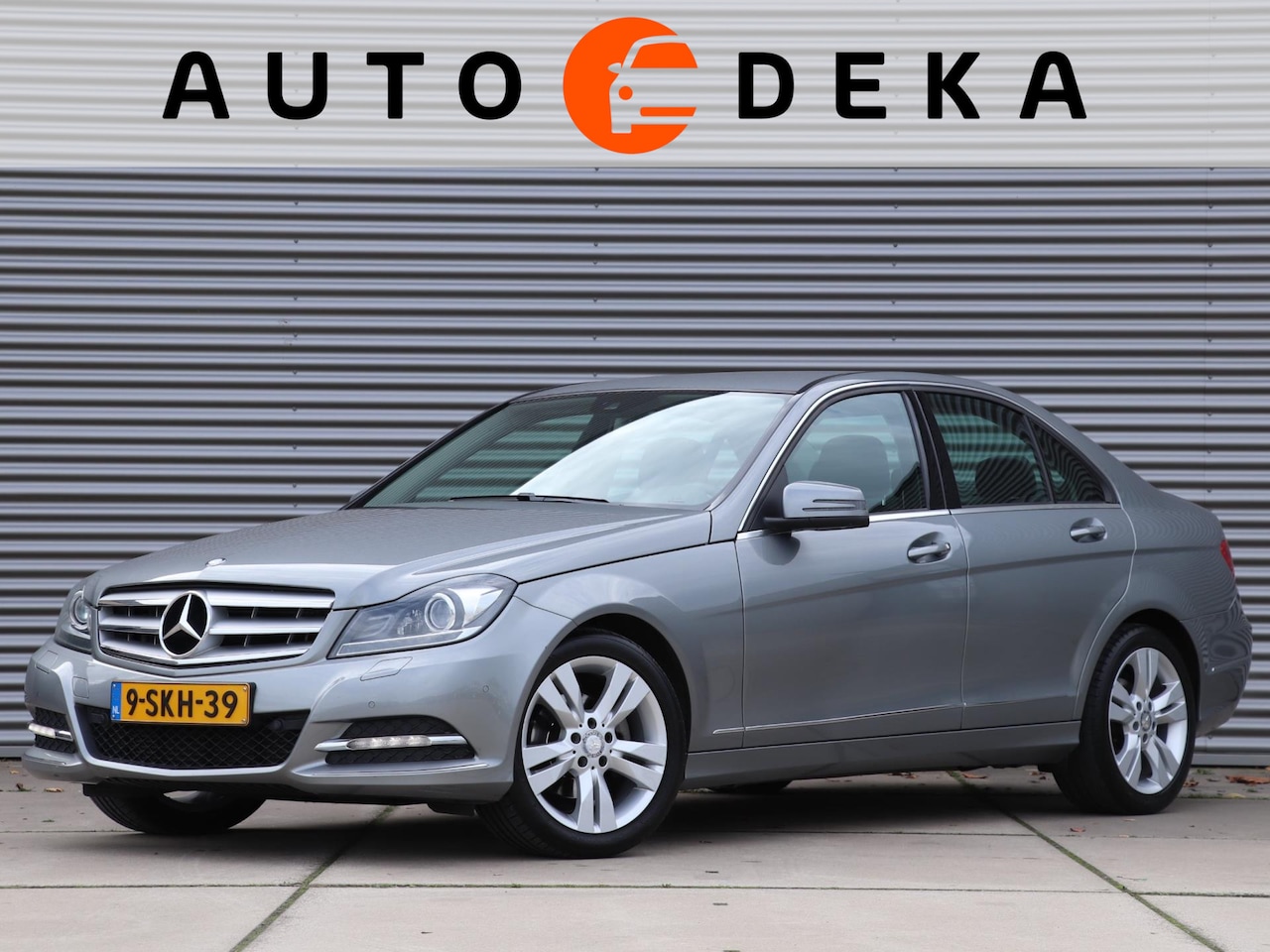 Mercedes-Benz C-klasse - 180 Ambition Avantgarde Automaat *1e Eigenaar* - AutoWereld.nl
