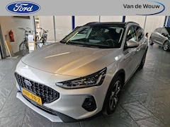 Ford Focus Wagon - 1.0 EcoBoost Hybrid Active-X 155pk Automaat Pano - Compleet