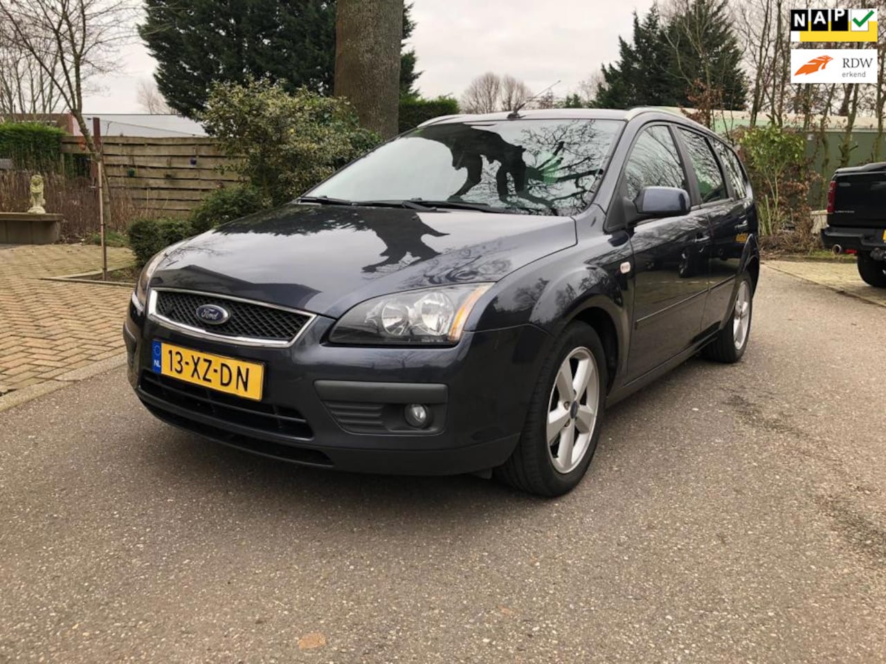 Ford Focus Wagon - 1.8-16V 5DR Cruise Parkeersensor Airco NAP APK Stoelverwarming - AutoWereld.nl