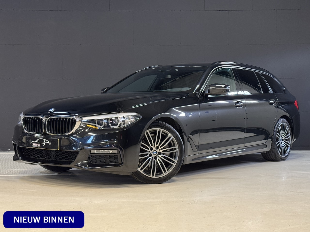 BMW 5-serie Touring - 520i Corporate Lease Executive | M-Sport | M Aerodynamica | Sfeerverlichting | 19'' | Full - AutoWereld.nl