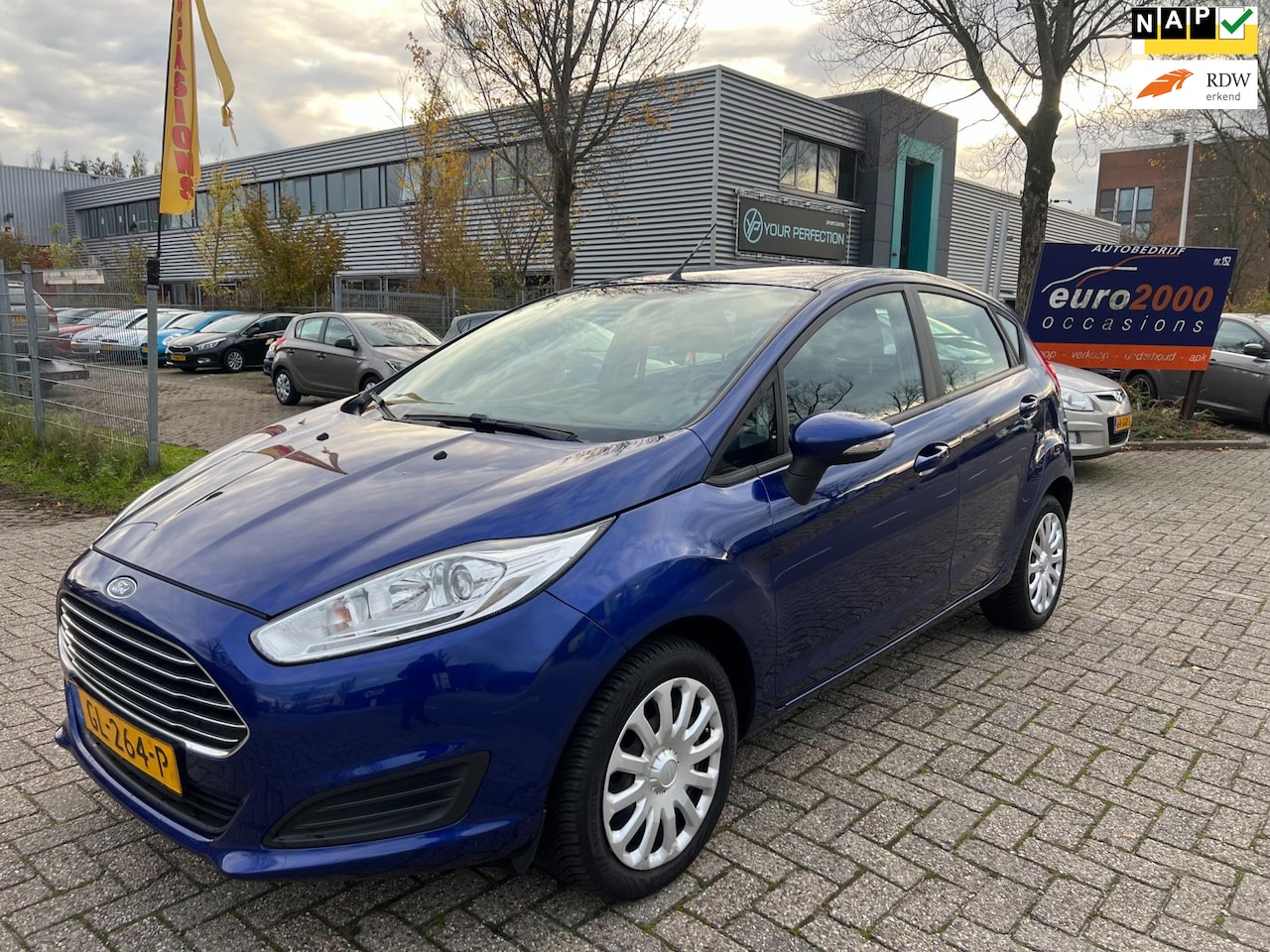Ford Fiesta - 1.0 Style - Airco - Ecc - 5 Deurs - Navigatie - AutoWereld.nl