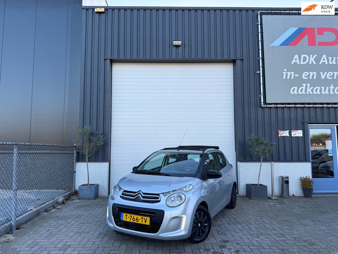 Citroën C1 - 1.2 PureTech Airscape Shine OPEN DAK/CAMERA/STOELVERW/AIRCO - AutoWereld.nl