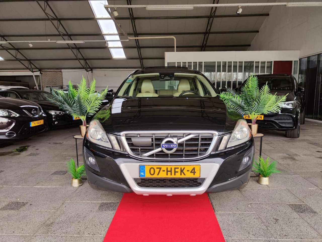 Volvo XC60 - 2.4D AUT MOMENTUM PANORAMA! 2008 - AutoWereld.nl