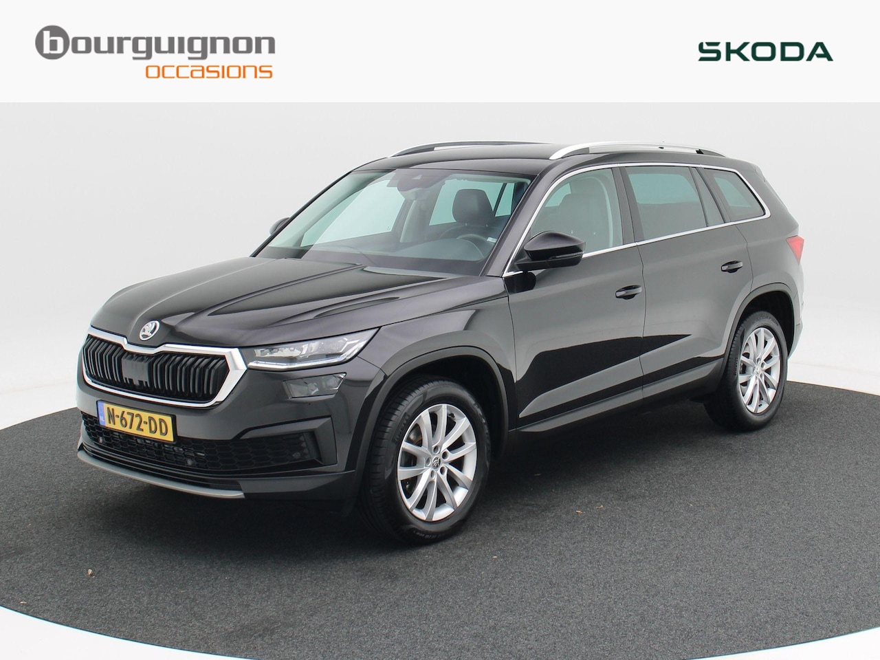 Skoda Kodiaq - 1.5 TSi 150 Pk Automaat Business Edition | Camera | Navigatie | CarPlay | Climate | Cruise - AutoWereld.nl